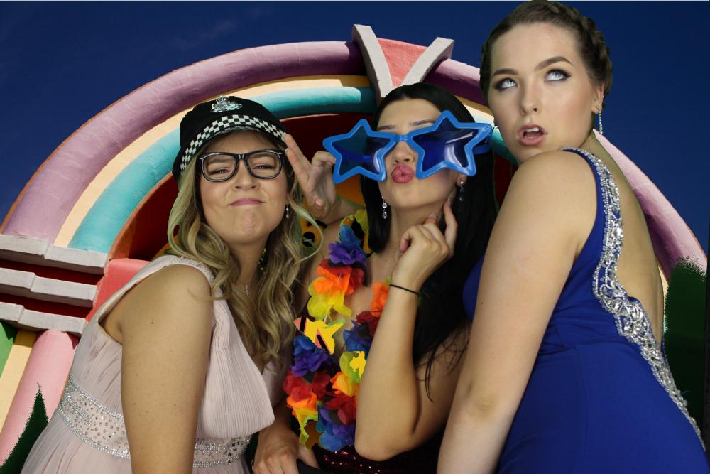 Christ School Prom | View more photos from the event at gallery.myphotoboothexperience.co.uk/u/MyPhotoBoothExperienceLtd/Christ-School-Prom
